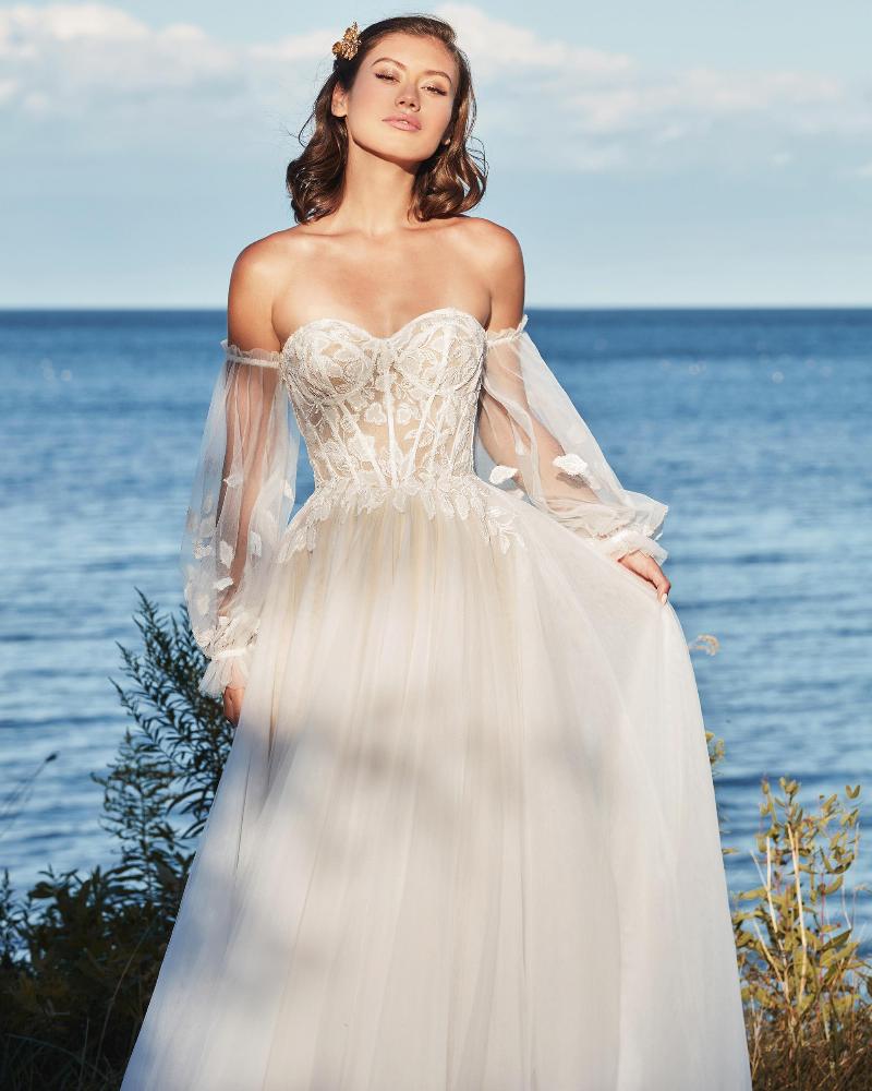 La21104 strapless tulle wedding dress with lace and removable sleeves 3
